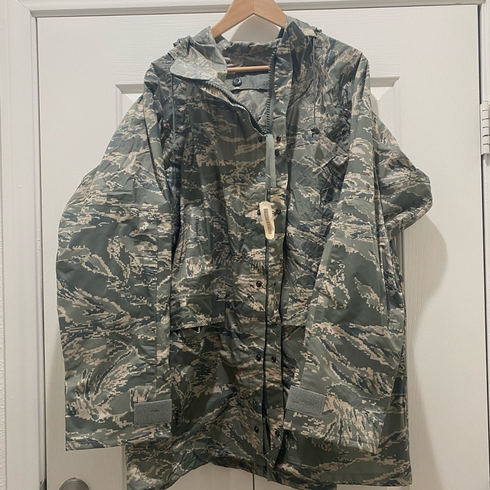 NWT Tactical Gore Tex Camouflage Jacket, S